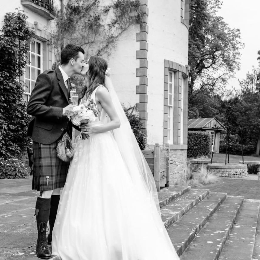 Echte Braut - Alice trägt Ella Mid