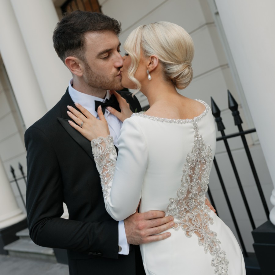 Novia real: Clare