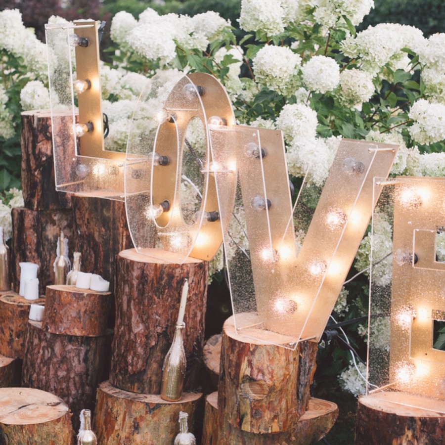 Planear um casamento com tema florestal