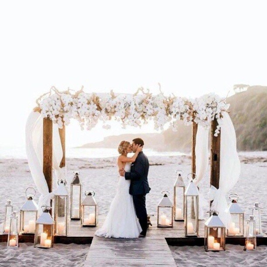 Qué ponerse para una boda en la playa (aparte del vestido)