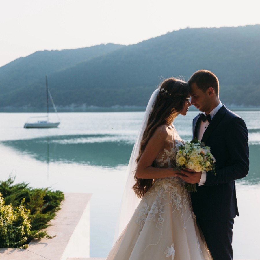 Your Ultimate Destination Wedding Checklist and Timeline
