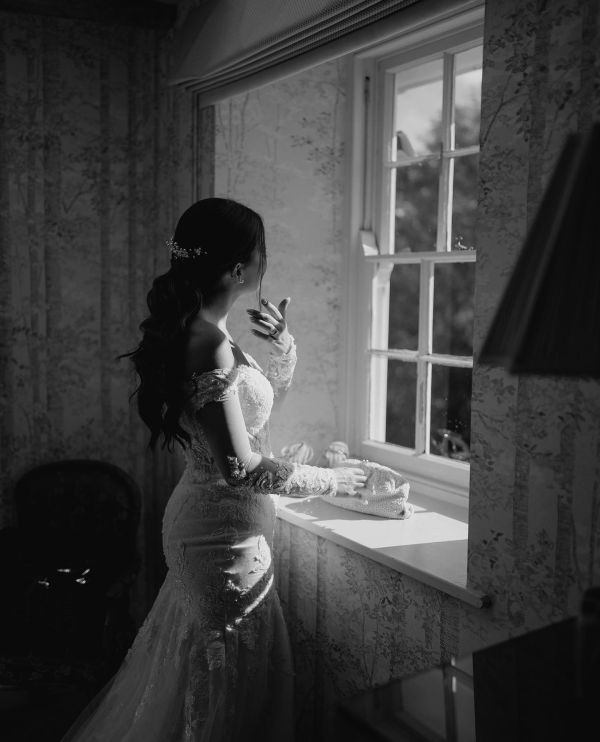 Real Bride Amy wearing Skye hair comb