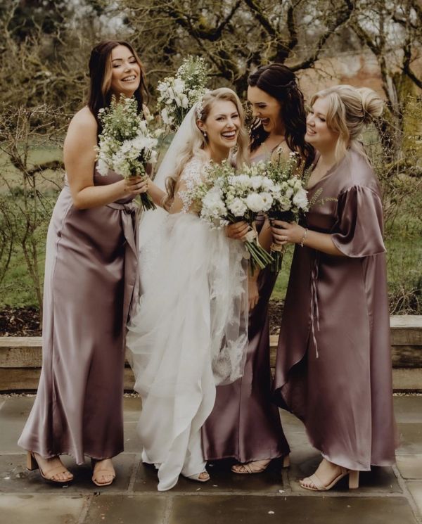 Real Bride Georgie wearing Elouise hair comb