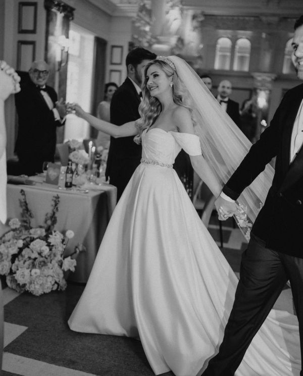 Real Bride Katie wearing Windsor tiara