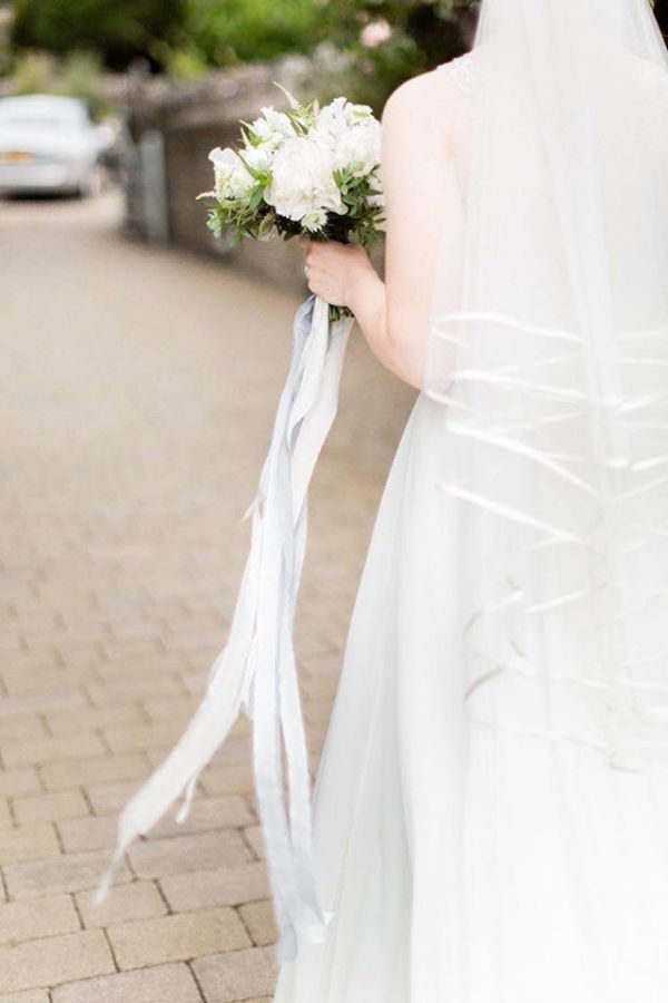 Real Bride Hollie Image 4