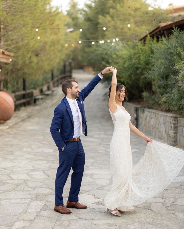 Real Bride Sim wearing Serrano earrings