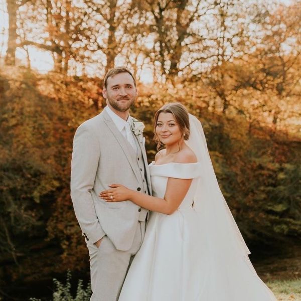 Real Bride Sophia wearing Rapture comb