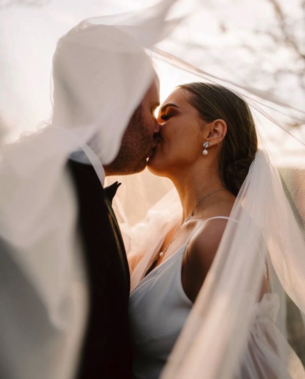 Real Bride Zoey wearing Vienna jewellery set