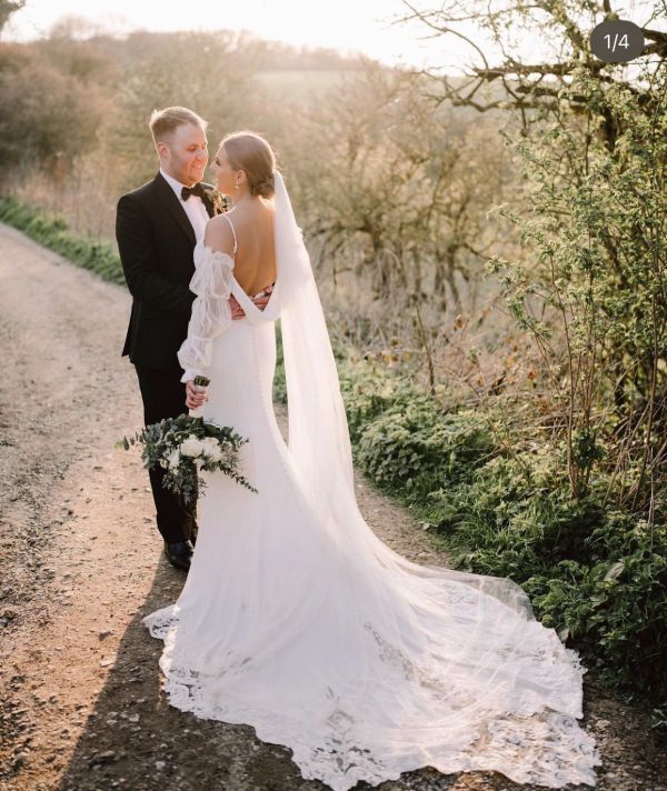 Real Bride Zoey wearing Vienna jewellery set