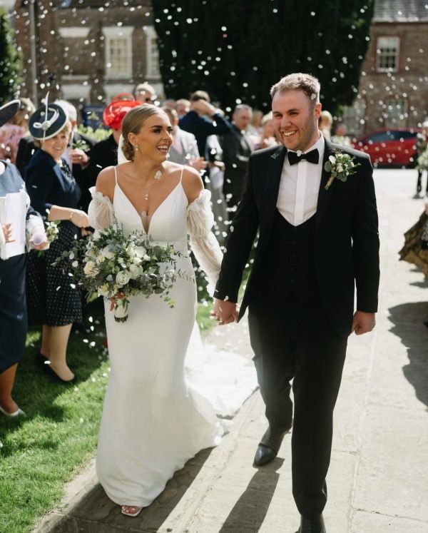 Real Bride Zoey wearing Vienna jewellery set