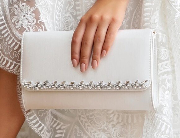 Beautiful Bridal Accessories for Every Wedding Style