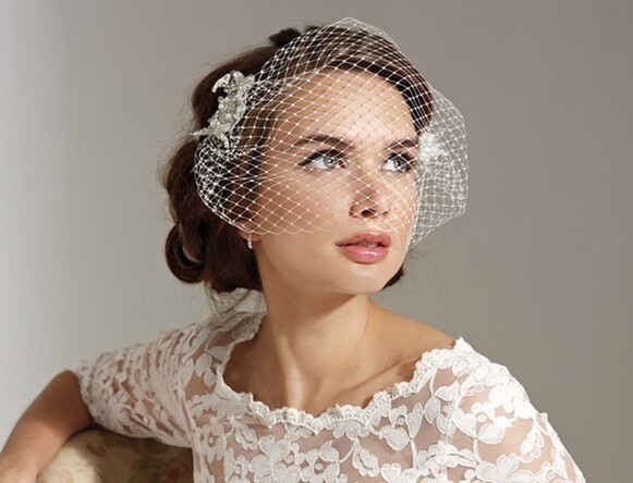Retro Glam Made Easy With Birdcage Veils
