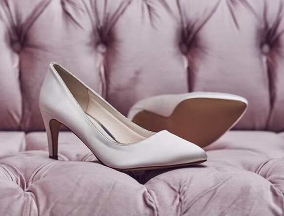 Wunderschöne geschlossene Schuhe zur Hochzeit