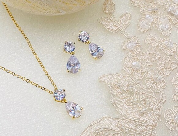 Goldener Glamour Inspiration aus Lace & Favour
