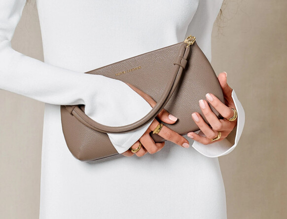 Finden Sie die perfekte Handtasche für Hochzeitsgäste