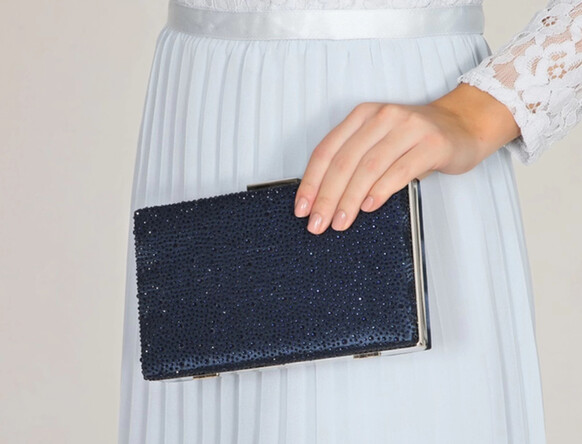 Elegante marineblaue Clutch Bags bei Lace & Favour
