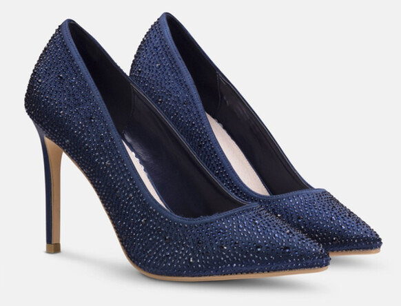 Piękne niebieskie buty na bal maturalny od Lace & Favour