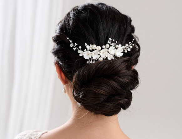 Descubre unos preciosos pasadores florales para el pelo