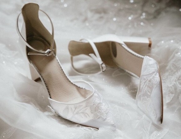 Romantische Spitzenschuhe für Ihren Hochzeitstag