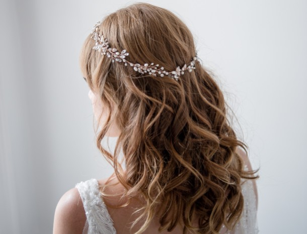 Lindas fitas para a cabeça e acessórios para o cabelo em ouro rosa