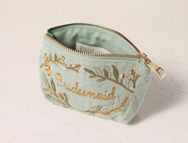 Monederos de terciopelo bordados para novias y damas de honor