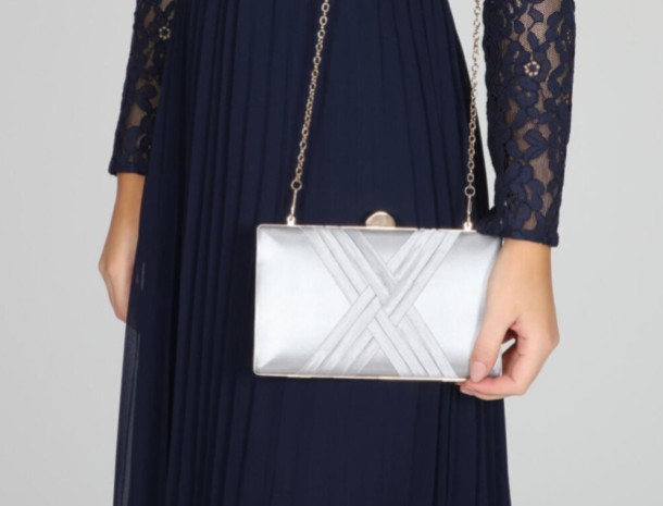 Funkelnde silberne Clutch Bags für jeden Anlass