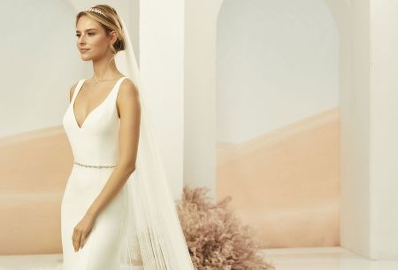 Ivory Single Tier Cut Edge Cathedral Veil