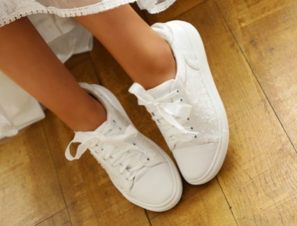 Zapatillas deportivas para bodas