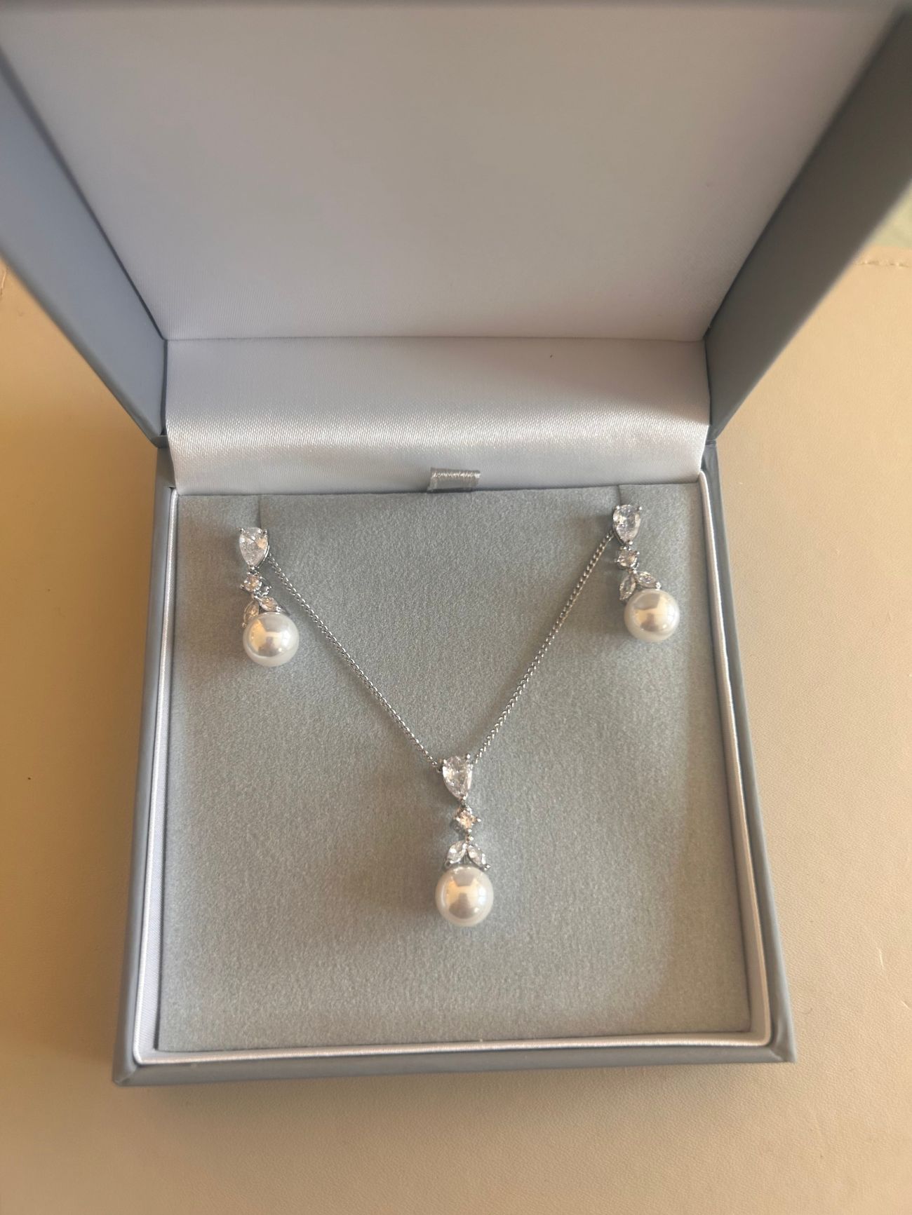 Elegance Crystal and Pearl Bridal Jewellery Set