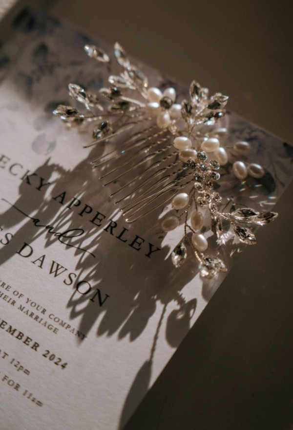 Photo of Ivory and Co Silver Shimmer Dainty Crystal and Pearl Hair Comb uploaded by B on 29th May 2025