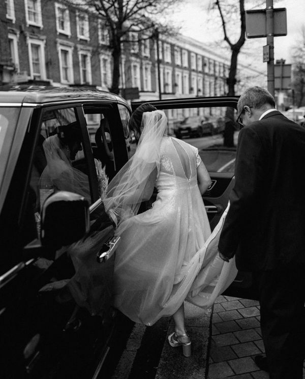 Photo of Bianco Ivory Plain Single Tier Fingertip Veil with Cut Edge S303 uploaded by E on 18th May 2023