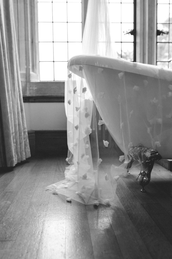 Photo of Perfect Bridal Ivory Single Tier 3D Flowers Cathedral Veil uploaded by E on 9th April 2024