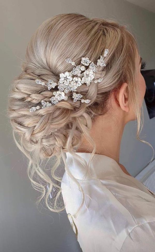 Photo of Magnolia Porcelain Flowers and Crystal Leaves Wedding Hair Clip uploaded by K on 31st March 2021