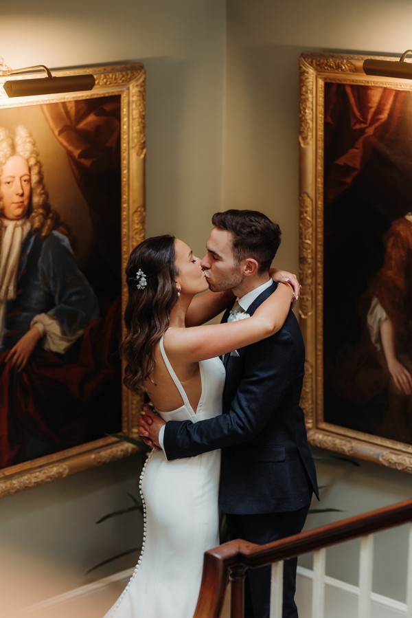 Photo of Tiffany Set of 3 Pearl and Clear Crystal Floral Hair Pins uploaded by M on 28th August 2025