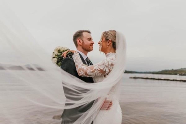 Photo of Bianco Ivory Plain Single Tier Cathedral Veil with Cut Edge S261 uploaded by N on 24th June 2024