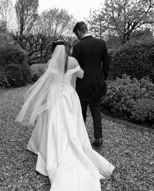 Photo of Perfect Bridal Ivory Single Tier Sparkly Glitter Tulle Chapel Veil uploaded by R on 28th December 2023