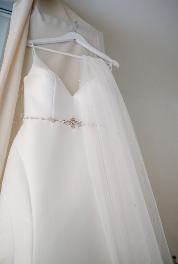 Photo of Perfect Bridal Ivory Single Tier Cut Edge Scattered Pearl Veil uploaded by S on 8th June 2023