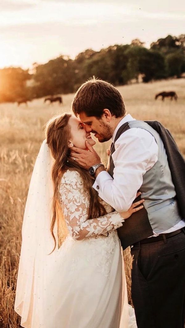 Photo of Perfect Bridal Ivory Single Tier Cut Edge Scattered Pearl Veil uploaded by T on 31st August 2022