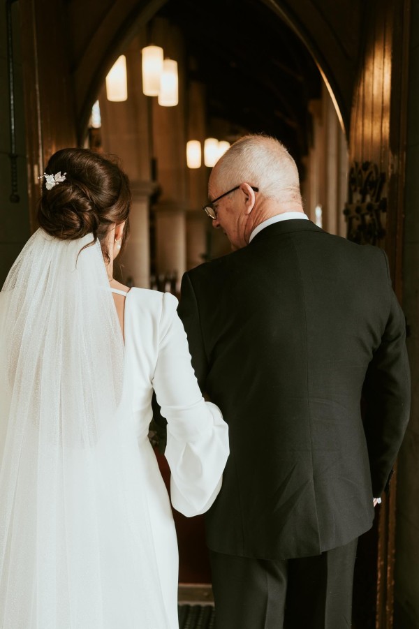 Photo of Tulippa Porcelain Flowers and Champagne Gold Leaves Hair Pin uploaded by T on 28th March 2024