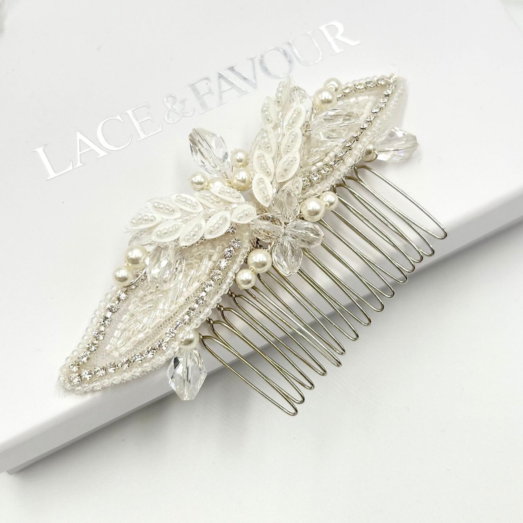 VTG Deco Beaded Hair Comb Astoria Vintage Inspired Beaded Leaves Hair Comb main image 2