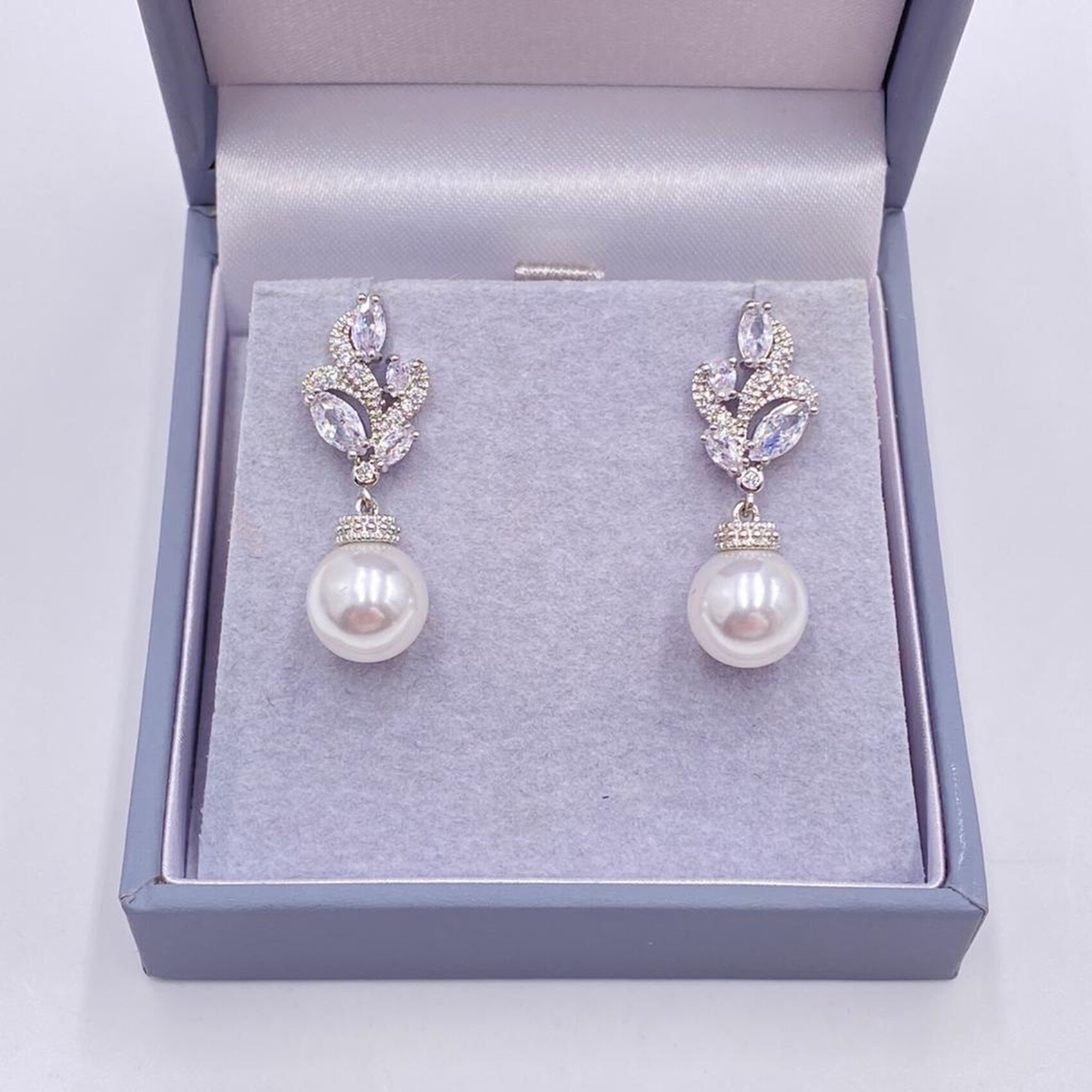 Ever Faith Orecchini A Goccia Con Cristallo Austriaco E Perla Effetto Avorio, Eleganti E Romantici, Regalo Donna Con Scatola