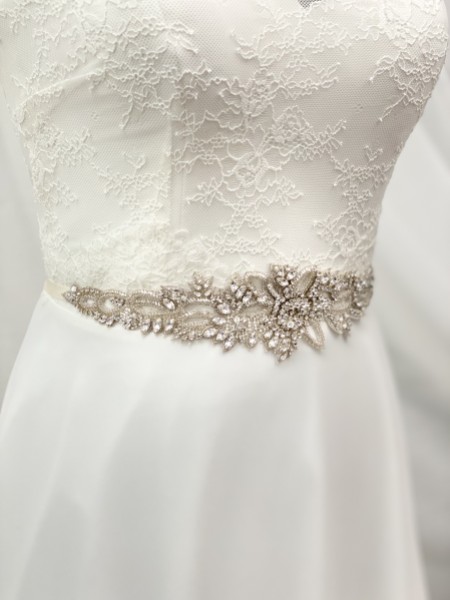 4lbovdyyahyzam M.alibaba.com has found 683 images of ivory wedding belt for you. https www laceandfavour com wedding dress belts