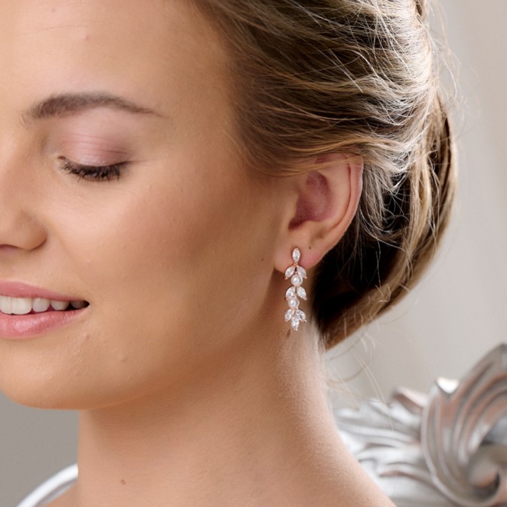 Amalia Rose Gold Cubic Zirkonia und Perle Tropfen Ohrringe