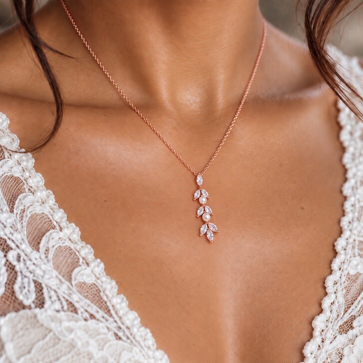 Amalia Rose Gold Cubic Zirkonia und Perle Anhänger Halskette