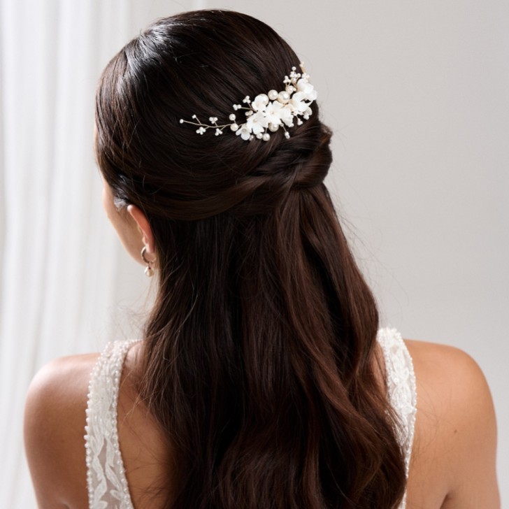 Anemone Ivory Porcelain Flowers and Pearl Wedding Hair Comb (Gold)