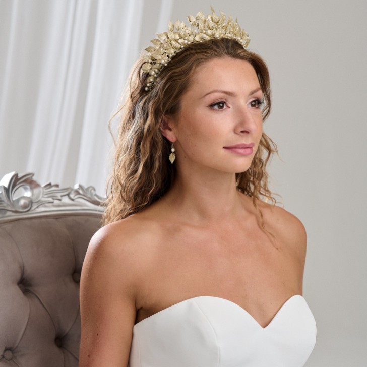 Arianna Catherine Statement Pearl and Leaves Tiara AR788