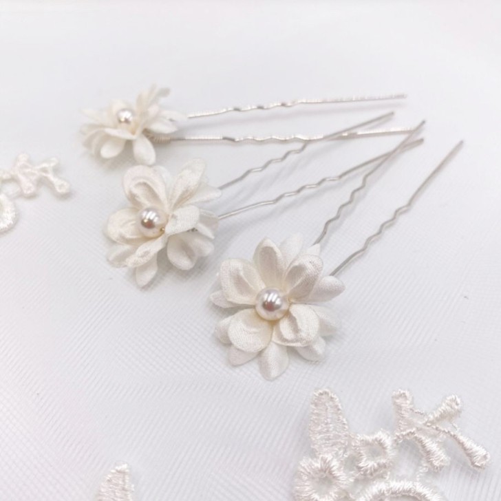 Arianna Set of 3 Double Flower Hair Pins ARP604