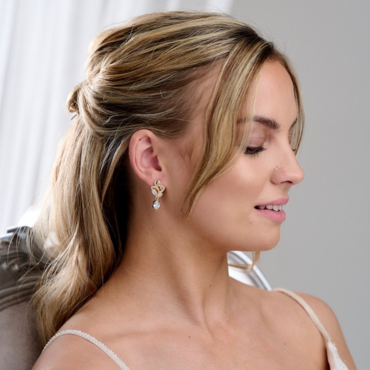 Bejewelled Crystal Vintage Wedding Earrings (Gold)