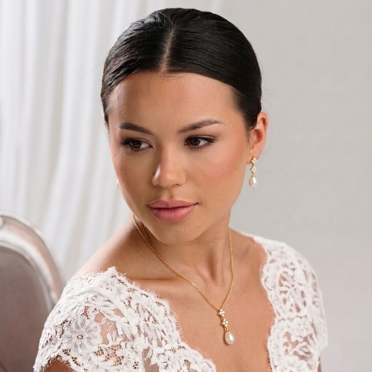 Beth Gold Floral Crystal and Teardrop Pearl Pendant Necklace
