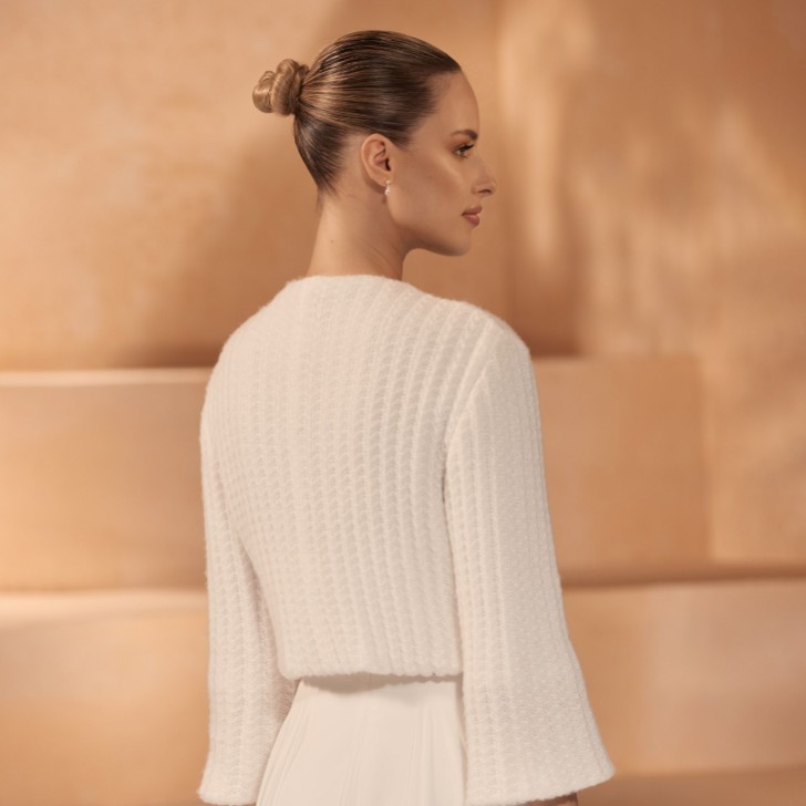 Bianco Ivory Knitted Three Quarter Sleeve Bridal Jacket E432